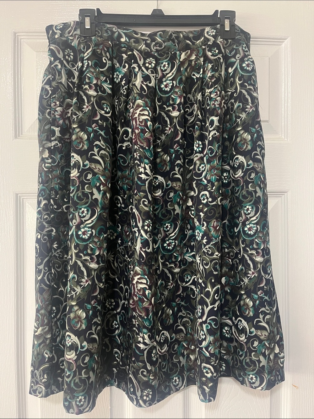 Black Floral A-Line Midi Skirt with Teal and Ivory Accents Size Large